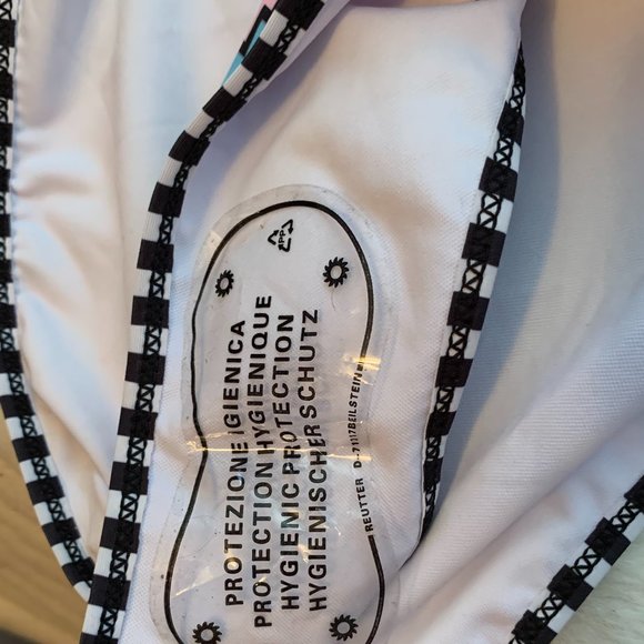 NEW! One Piece Swim Suit Women's size M - Picture 7 of 10